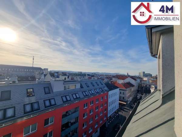 Dachgeschosswohnung in 1100 Wien 2