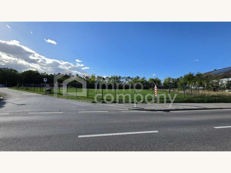 Grundstück Schwadorf
