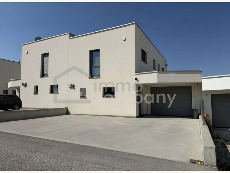 Doppelhaushälfte Steinhaus