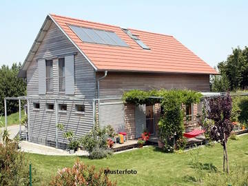 Wohn und Geschäftshaus in Fehring