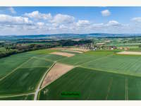 Halle in Muthmannsdorf, angrenzend an Dreistetten