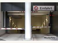 Parkfläche in Mäder