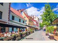 Geschäftshaus in Treffen