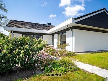 Zweifamilienhaus in Greinbach