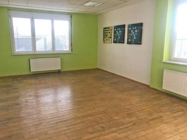 Büro in 8480 Mureck 9