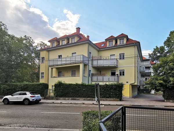 Dachgeschosswohnung in 8010 Graz 