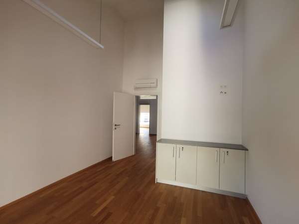 Büro in 2630 Ternitz 4