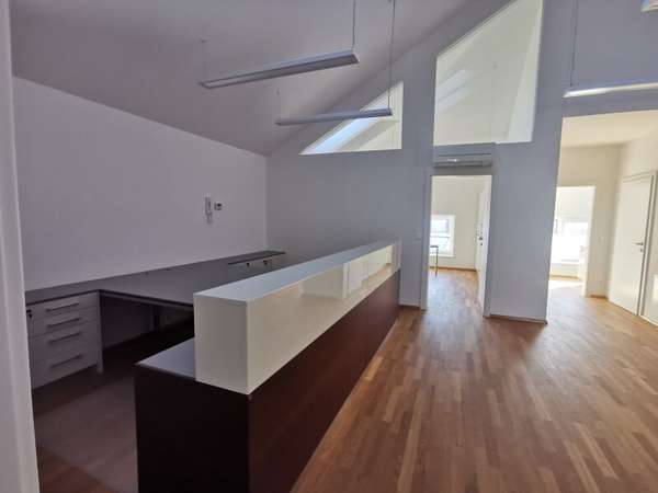 Büro in 2630 Ternitz 9