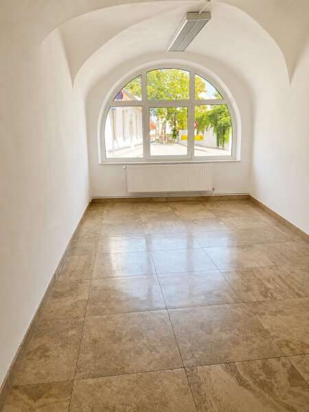 Büro in 2620 Neunkirchen 2